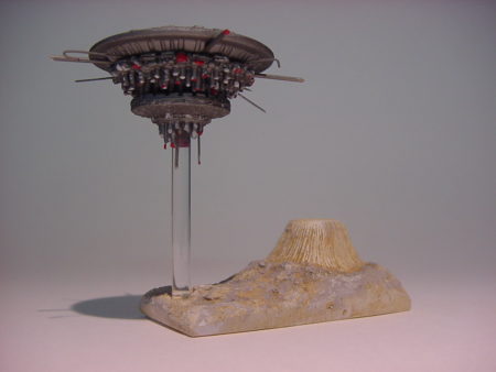 Close Encounters of the Third Kind Mothership Mini Model Kit